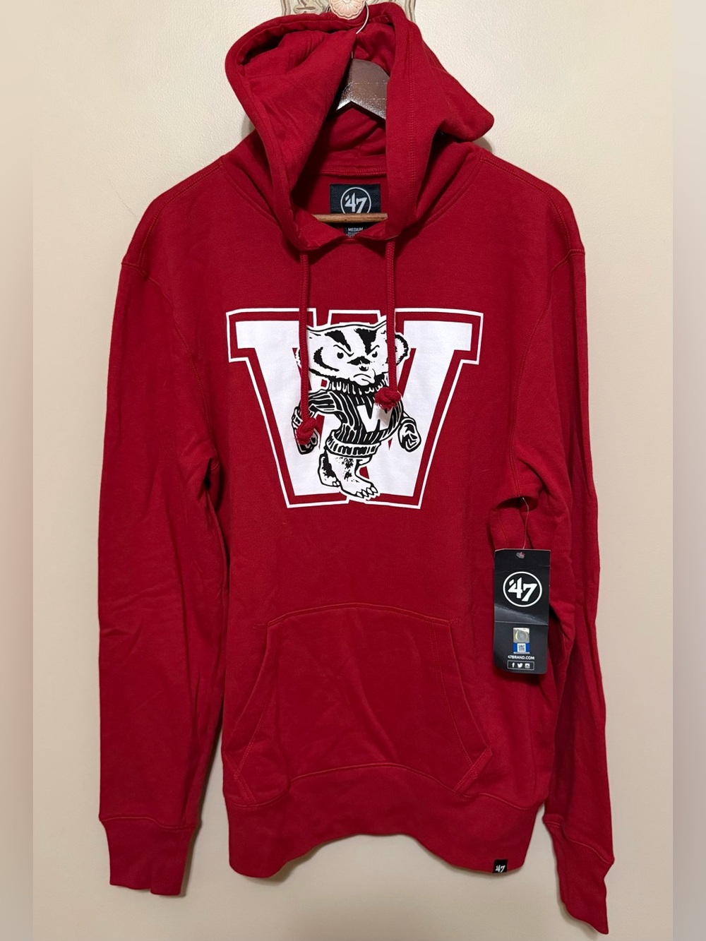 ‘NWT ‘47 Brand Wisconsin Badgers Men’s Hooded Hoodie Sweatshirt Sz M